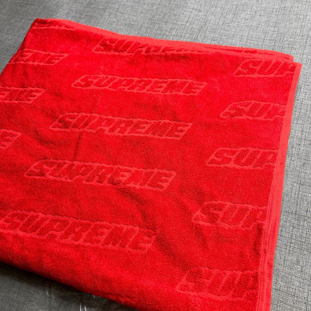 Supreme Debossed Bath Towel 40x70 Red Logo Beach Cotton Tonal Repeat SS18 2018